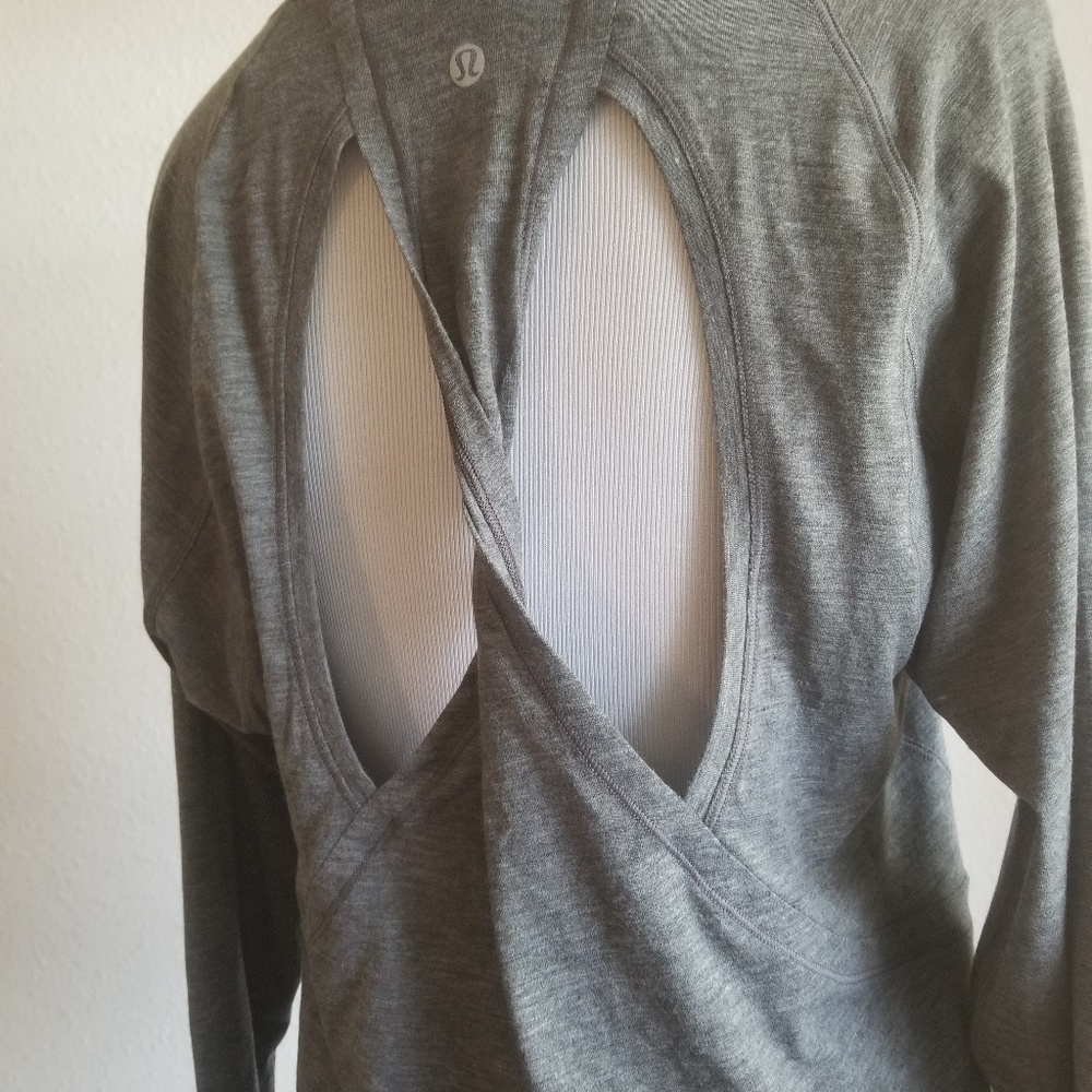 Lululemon top